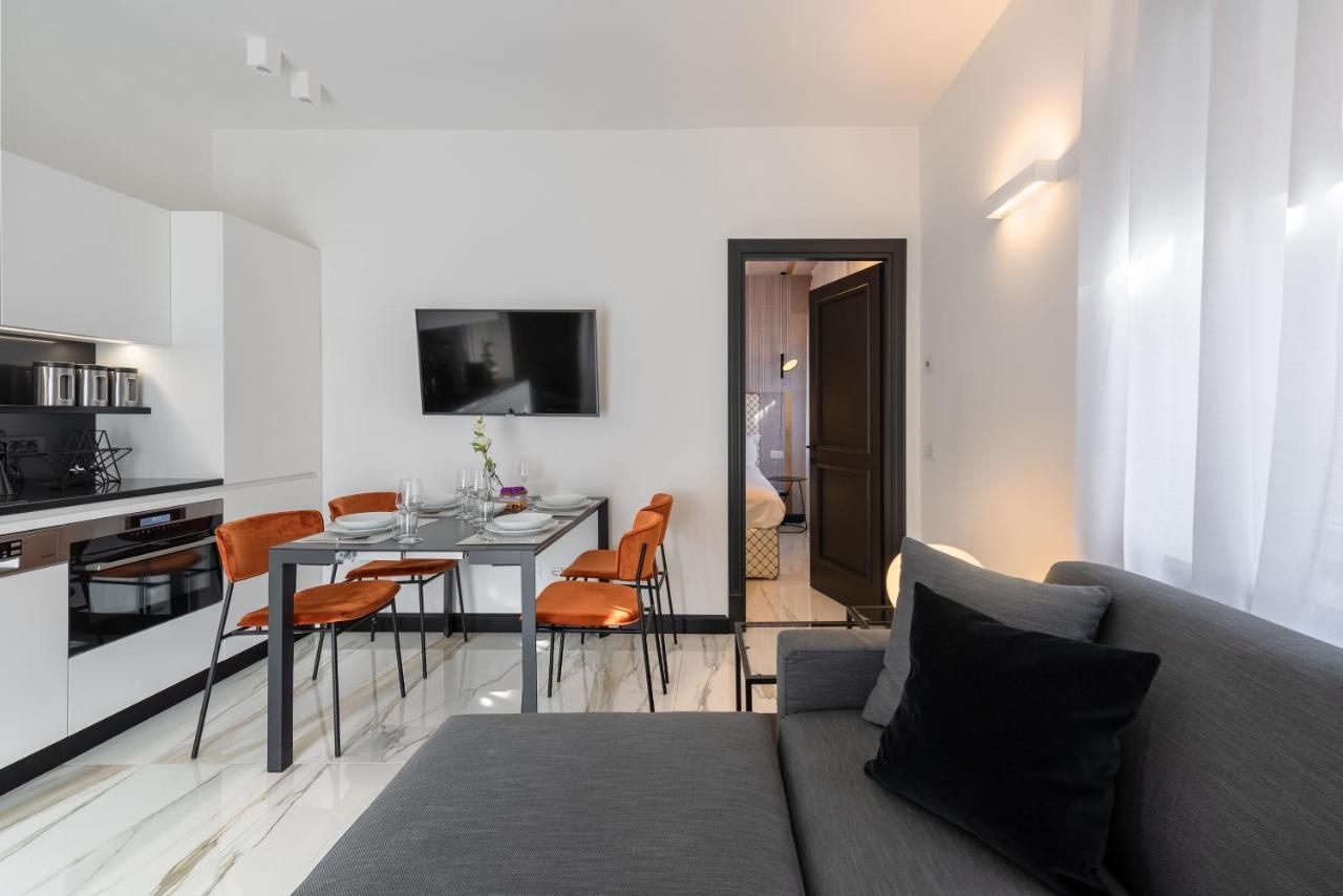 A World Aparts - 12 Viviani Verona Exterior photo