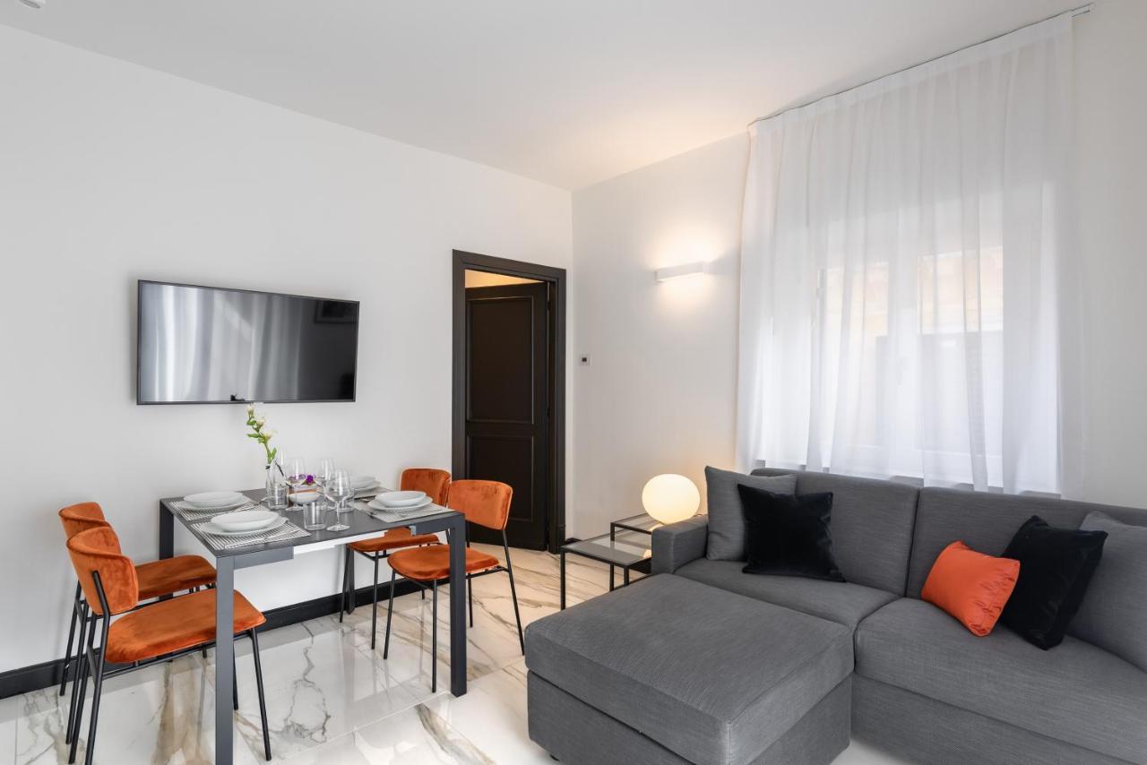 A World Aparts - 12 Viviani Verona Exterior photo